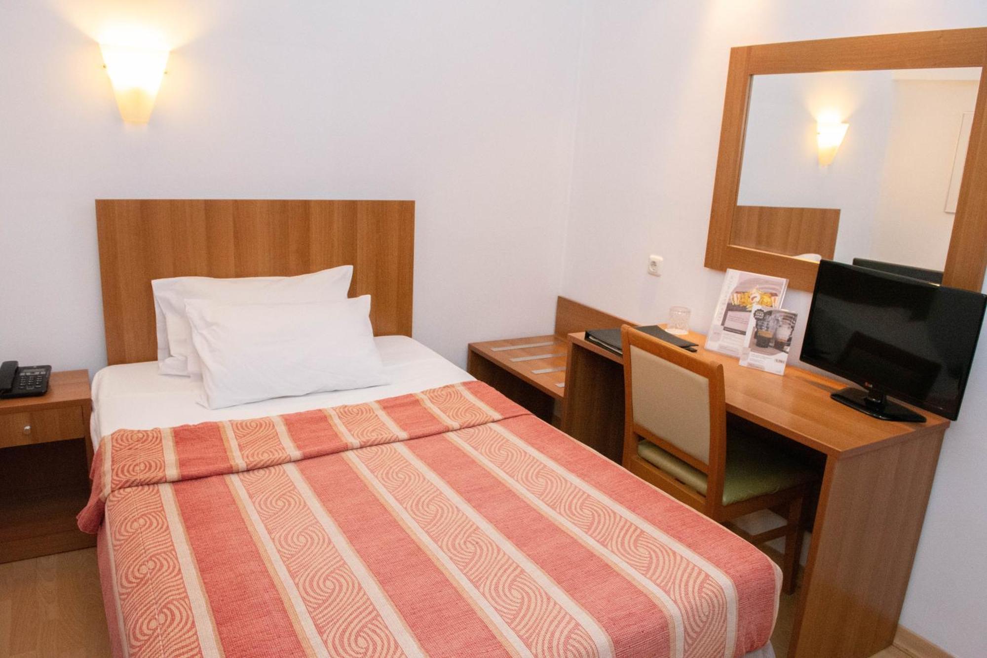 Leto Boutique Hotel Агринион Экстерьер фото