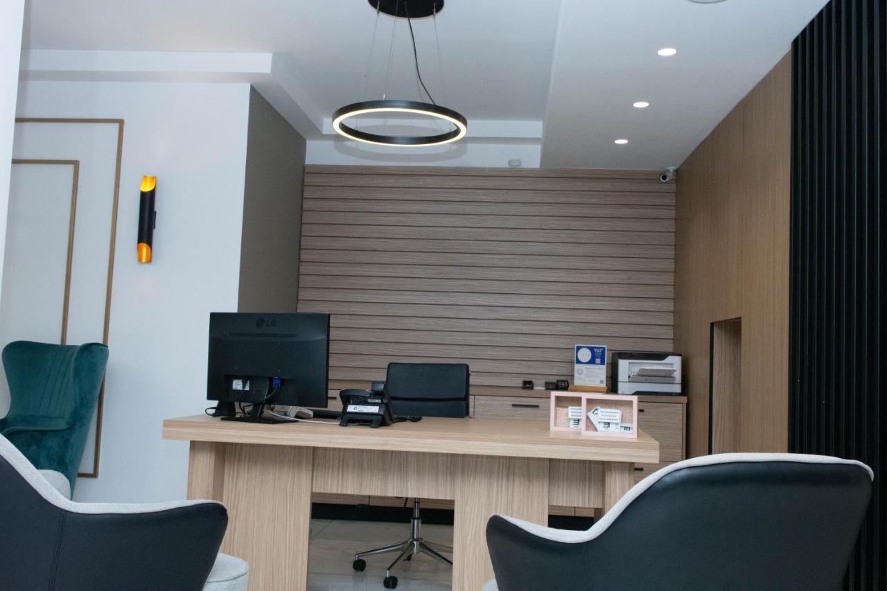Leto Boutique Hotel Агринион Экстерьер фото