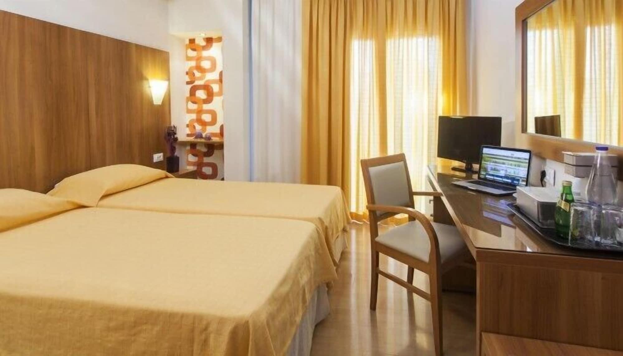 Leto Boutique Hotel Агринион Экстерьер фото