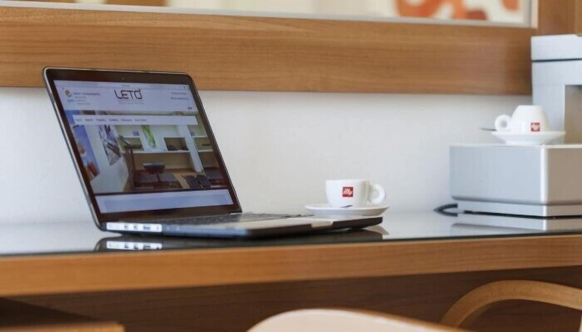 Leto Boutique Hotel Агринион Экстерьер фото